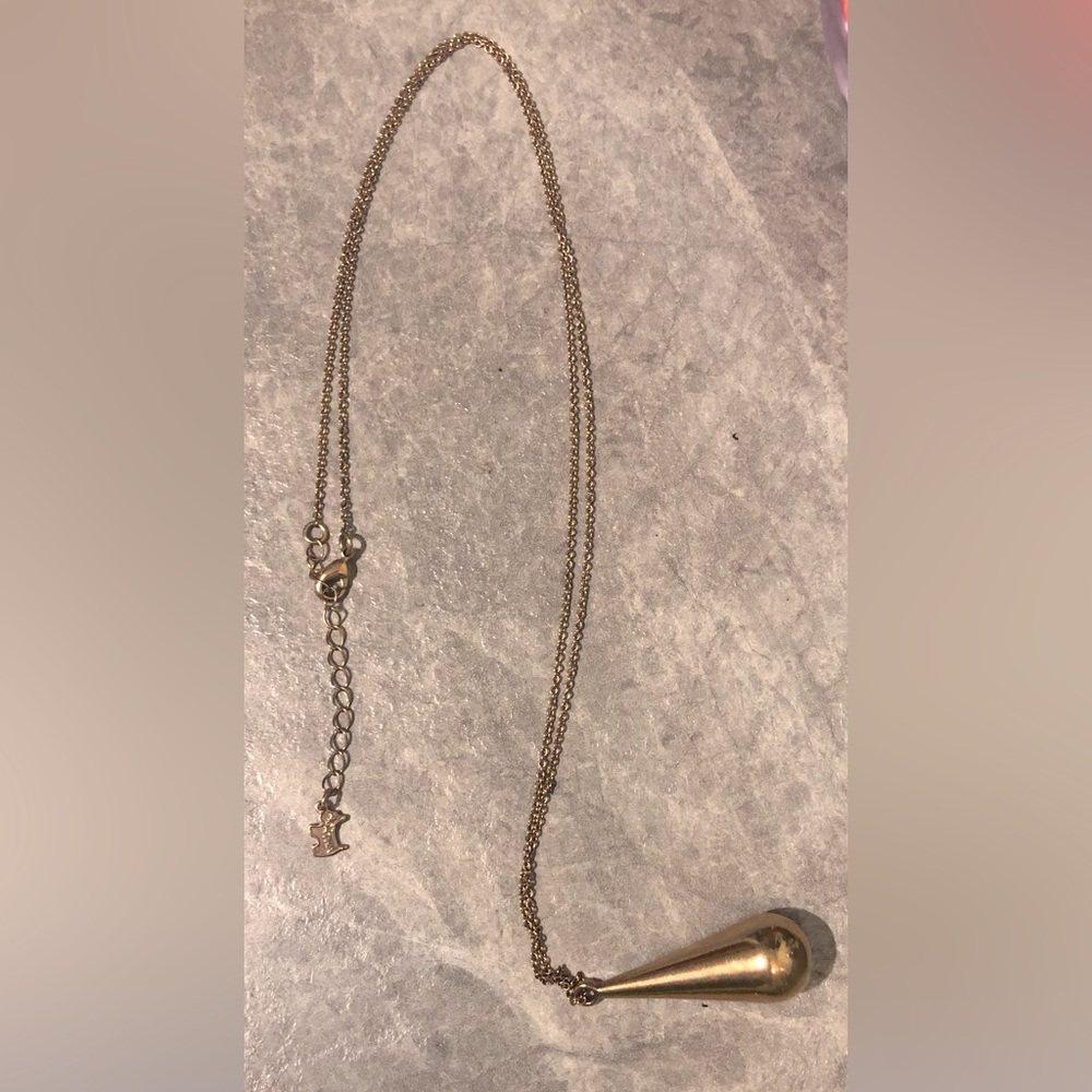 Agatha gold-tone chain with pendant